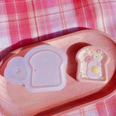 シリコンモールド　食パン　目玉焼き付き　シェイカー　シャカシャカ　レジン　韓国