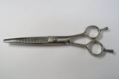 Aランク【メーカー不明】  セニング 美容師・理容師 6.2インチ 右利き 【中古】:H-9272