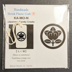 【ハンドメイド】家紋「丸に橘」チャーム•ストラップ