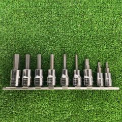 Item thumbnail for item 73428a05-c3ad-424f-bcf7-653c032e5c94