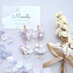 紫陽花  花びら  グラデーション  パール  フロスト  雨粒  梅雨   ゴールド  ピアス / イヤリング