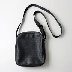 アルマーニ ジーンズ ARMANI JEANS ロゴプリント PVC レザー 斜め掛け ショルダーバッグ ブラック//かばん カバン【2400014352412】のサムネイル