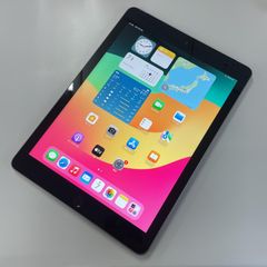 au iPad 第6世代 WiFi+Cellular 32GB スペースグレイ