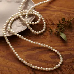ネックレス レディース パール 真珠 2連 ロングネックレス 首回り約148cm 直径8mm 長い 長め ドレスに合う 大人 上品 気品 繊細 エレガント ゴージャス 美しい シンプル パーティー 誕生日 バースデー 結婚式 二次会 卒業式 入学式