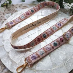 No.281 (ピンクベージュ・幅2.5㎝)『インド刺繍ショルダーストラップ』　スマホストラップ　スマホショルダー　バッグショルダー　ネックストラップ　インド刺繍アクセサリー