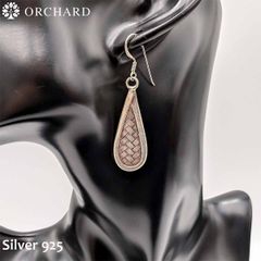 シルバー925 ピアス 両耳 カレン族 ティアドロップ 編み込み レディース アミニズム 自然 A