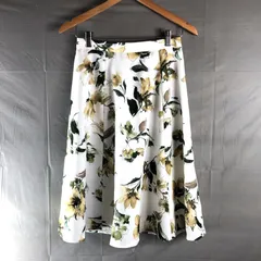 ジャスグリッティー JUSGLITTY  スカート フレア 花柄プリント 裏地付き ホワイト系 2サイズ 2025083100216