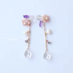 天然石のかわいいお花ピアスチャーム