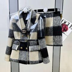 ✨新品 未使用 CHANEL シャネル バービー人形 コレクタ= 箱付き - メルカリ