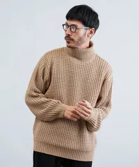 新品 未使用 JIGGYS SHOP(ジギーズショップ)ビッグワッフルタートルネックニットセーター 217747 キャメルのサムネイル