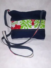 ジーンズをリメイクした斜めかけバッグ