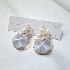 小花しゃらしゃら パールホワイト 春 入学式 フォーマル 結婚式 ピアス/イヤリング