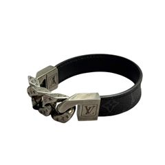 Item thumbnail for item 8ee71551-181d-4769-acef-a8c635eac189