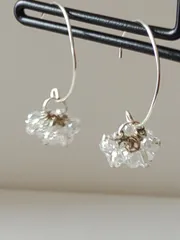 NO284　クリアスワロフスキーとガラスビーズのシャボン玉色ピアス