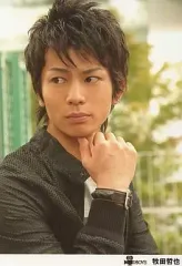 【中古】生写真(男性) 牧田哲也/バストアップ/ジャケット黒/右手親指あご/DBOYS