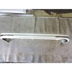 美品　新車外し品　エスクァイア　ZRR80　リアバンパースポイラー　品番　08158-28140-A0　ホワイトパールクリスタルシャイン　070