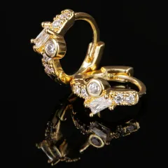 【フープピアス 外径12mm 色:ゴールド】[Adelina Style] ピアス レディース 人気 フープピアス 1ペア 小さめ ゆれる ダングルピアス キュービックジルコニア サージカルステンレス 金属アレルギー対応 ギフト (タイプD)