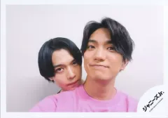 【中古】生写真(ジャニーズ) 少年忍者・Aぇ! group/織山尚大・正門良規/横型・バストアップ/「ALL Johnnys’ Jr. 2023 わっしょいCAMP! in Dome」セルフィー/公式生写真