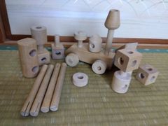 木製おもちゃ・ブロック　（28ピース）