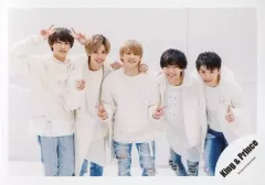 【中古】生写真(ジャニーズ) King ＆ Prince/集合(5人)/横型・膝上・衣装白・センター平野・両手ピース・背景白/シングル「君を待ってる」MV＆ジャケ写オフショット/公式生写真