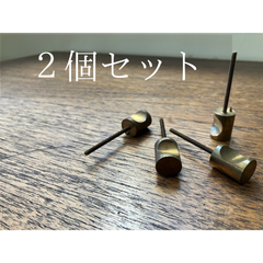 [44]【2個セット】真鍮ニューカットツマミ磨小　かわいいカワイイ可愛いお洒落オシャレおしゃれ金色ゴールド引き出しつまみ扉ドアノブ引手持ち手引き手金具戸棚ドア家具装飾取手取っ手チェスト扉小さいリフォームDIY材料アンティーク風ビンテージヴィンテージ風レトロ
