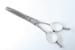 SALE 価格.年代物【希少品】　アコス　５７０　ヘアカットシザー　美容師専用 SALE 価格.年代物【希少品】 アコス 570 ヘアカットシザー