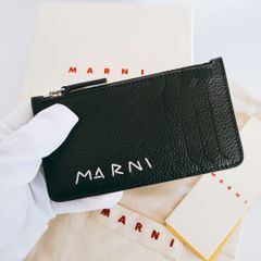 【新品未使用】MARNI ブラック レザーカードケース マルニメンディング刺繍入り
