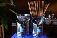 【ベトナム製ステンレス箸たて】ベトナム雑貨/路上屋台/アジア料理/エスニック料理/タイ料理/台湾雑貨/アジア雑貨