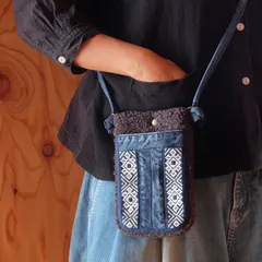 こぎん刺しのモコモコスマホショルダー☺︎チャコールグレー【刺繍☺︎刺し子】ポシェット☺︎ボア ボア2024