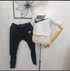NIKE(ナイキ) クロップド 半袖T ＋ レギンス セット