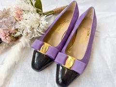 サルヴァトーレフェラガモ　パンプス ローヒール