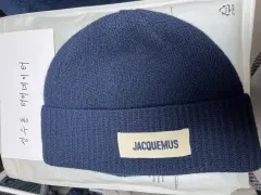 2025年最新】jacquemus ニットの人気アイテム - メルカリ