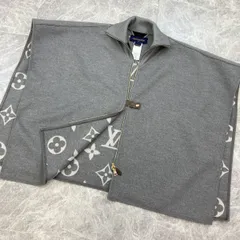 LOUIS VUITTON ルイヴィトン モノグラム スポーティ ハイネック ダブルフェイスケープ ポンチョ コート 1A92VA レディース ウール/シルク グレー/ホワイト 【中古】のサムネイル