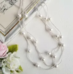 コットンパールの上品な三連ネックレス　n24414 お呼ばれ 披露宴 華やか 前撮り 結婚式 パーティー ウエディング ブライダル フォーマル 成人式 卒業式 入学式 セレモニー パーティー 大人可愛