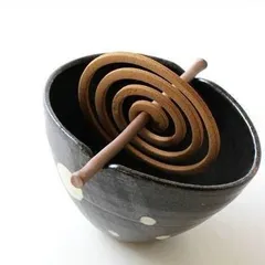 蚊取り線香入れ おしゃれ 陶器 蚊遣り 蚊やり 蚊遣り器 蚊遣器 蚊取り線香ホルダー 和風 かわいい 蚊取線香 立て スタンド シンプル アンティーク 縦型 焼き物 瀬戸焼 蚊取り線香ケース モダン 庭 屋外 蚊取り線香 入れ物 虫除け 和陶器蚊遣り 八