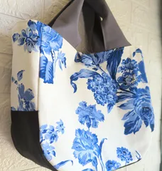 底切り替えトートバッグ　ポーチェスターローズ