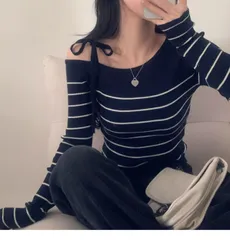 【ネイビー】レディース ニット トップス 肩リボン ストライプ リブニット オフショルダー風 リボン付き 大人かわいい 長袖 春秋 冬 韓国ファッション おしゃれ カジュアル