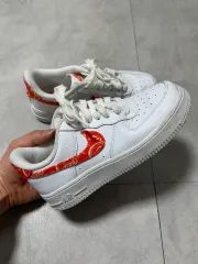Nike Air Force 1 ペーズリーオレンジ24.5 Nike W Air Force 1 Low Paisleyエアフォースオレンジペイズリー