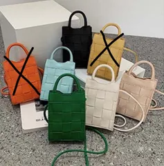 バッグ ショルダーバッグ ミニバッグ レザー調