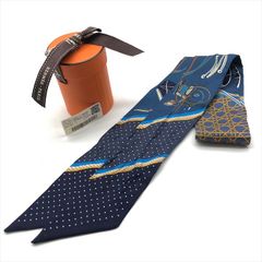 美品 HERMES エルメス ツイリー 折り畳み式幌の馬車 ネイビー シルク 100％ スカーフ アパレル 服飾小物 バッグ アクセサリー k5914