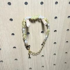 ビーズのブレスレット