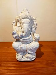 ガネーシャ神（ガナパティ、ガジャーナナ、Ganesha）白セメント製　高さ28cm