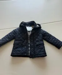 2025年最新】バーバリーチルドレン キルティングの人気アイテム - メルカリ