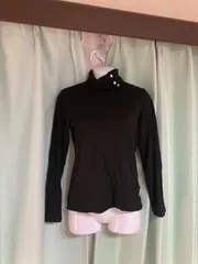 926.earth music and ecology 黒のタートルネック⭐︎