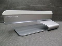 中古品 Rain Design mTower MacBook Pro MacBook Air用 縦型ノートパソコンスタンド シルバー