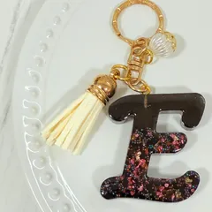 イニシャルキーホルダー レジン P-7 「E」