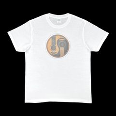 オリジナル Tシャツ アコースティック クラシック ギター アコギ サウンド ホール ウッド 木目調 楽器 ロゴ 陰陽勾玉巴紋 道教 太極図  白 ホワイト XS(SS) S M L XL(LL) ジャスト オーバー サイズ メンズ レディース ユニセックス