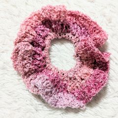 ♡ハンドメイド♡ヘアゴム シュシュ ヘアアクセサリー マーブル毛糸 毛糸 ボリューム 大きい 可愛い １点物 プレゼント ピンク バイカラー