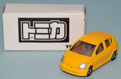 非売品トミカ】トヨタヴィッツ プラレールキャンペーン - メルカリ