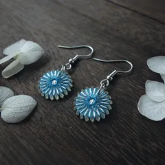 野の花のピアス（青）イヤリング / ピアス / ノンホールピアス